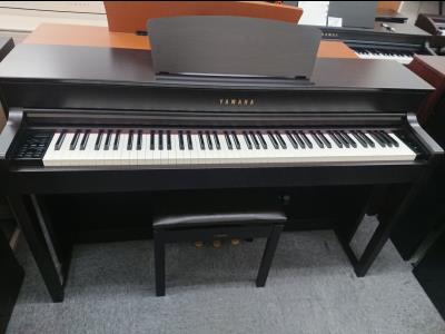 電子ピアノ　YAMAHA CLP-535M  2014年製