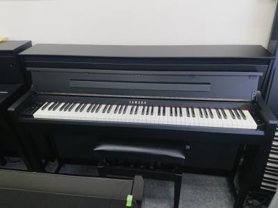 ヤマハ クラビノーバ CLP-585Bの中古電子ピアノを格安で販売